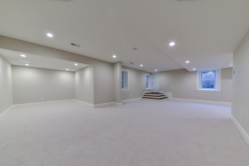 40 Chesterton Road Wellesley, MA 02481 - Photo 27 of 30 Gallery Image 27