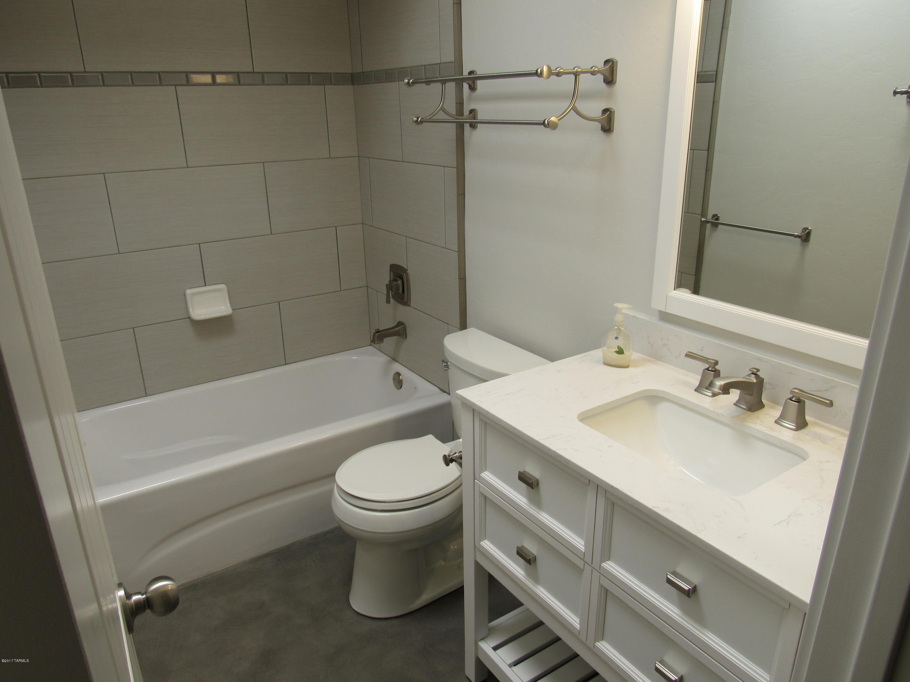 2525 East Prince Road, Unit 17 Tucson, AZ 85716 - Photo 8 of 18 Gallery Image 8