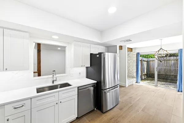 $3,300 | 6202 Laurel Valley Drive, Unit A, Austin, TX 78731