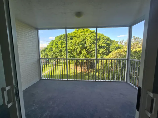 $2,000 | 3000 South Course Drive, Unit 503, Pompano Beach, FL 33069