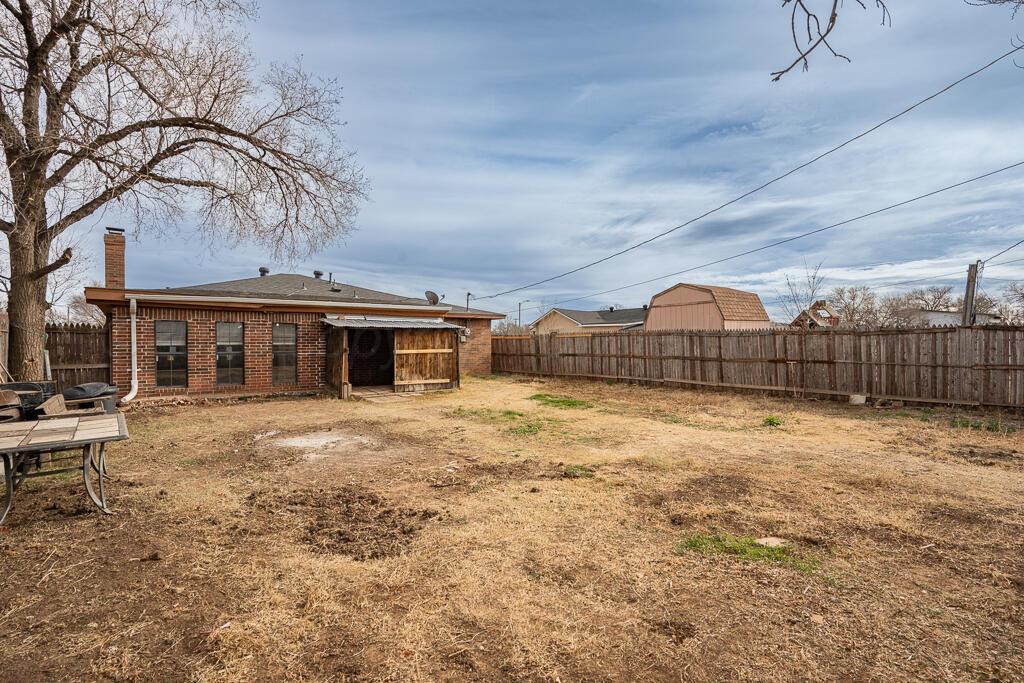 2106 South Cleveland Street Amarillo, TX 79103 - Photo 26 of 26 a view of a house with backyard and sitting area