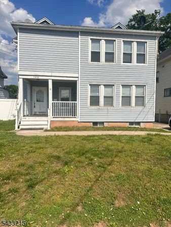$3,200 | 122 South Lincoln Avenue, Unit 1, Middlesex, NJ 08846