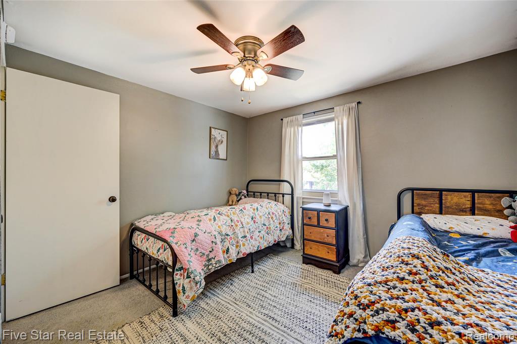 21953 Hall Road Trenton, MI 48183 - Photo 36 of 48 Gallery Image 36