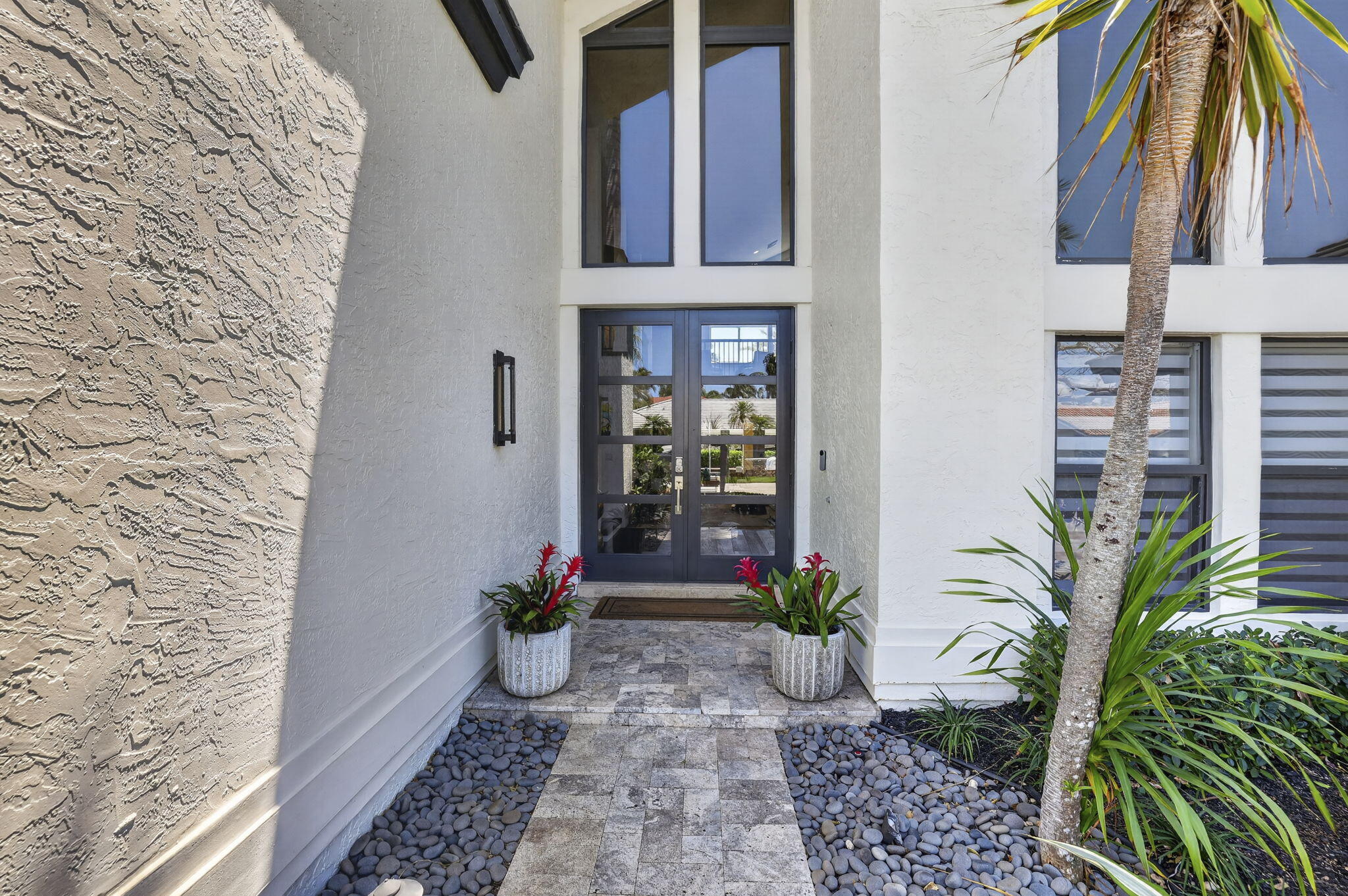 2920 Northeast 47th Street Lighthouse Point, FL 33064 - Photo 3 of 76 3-web-or-mls-8I8A1792