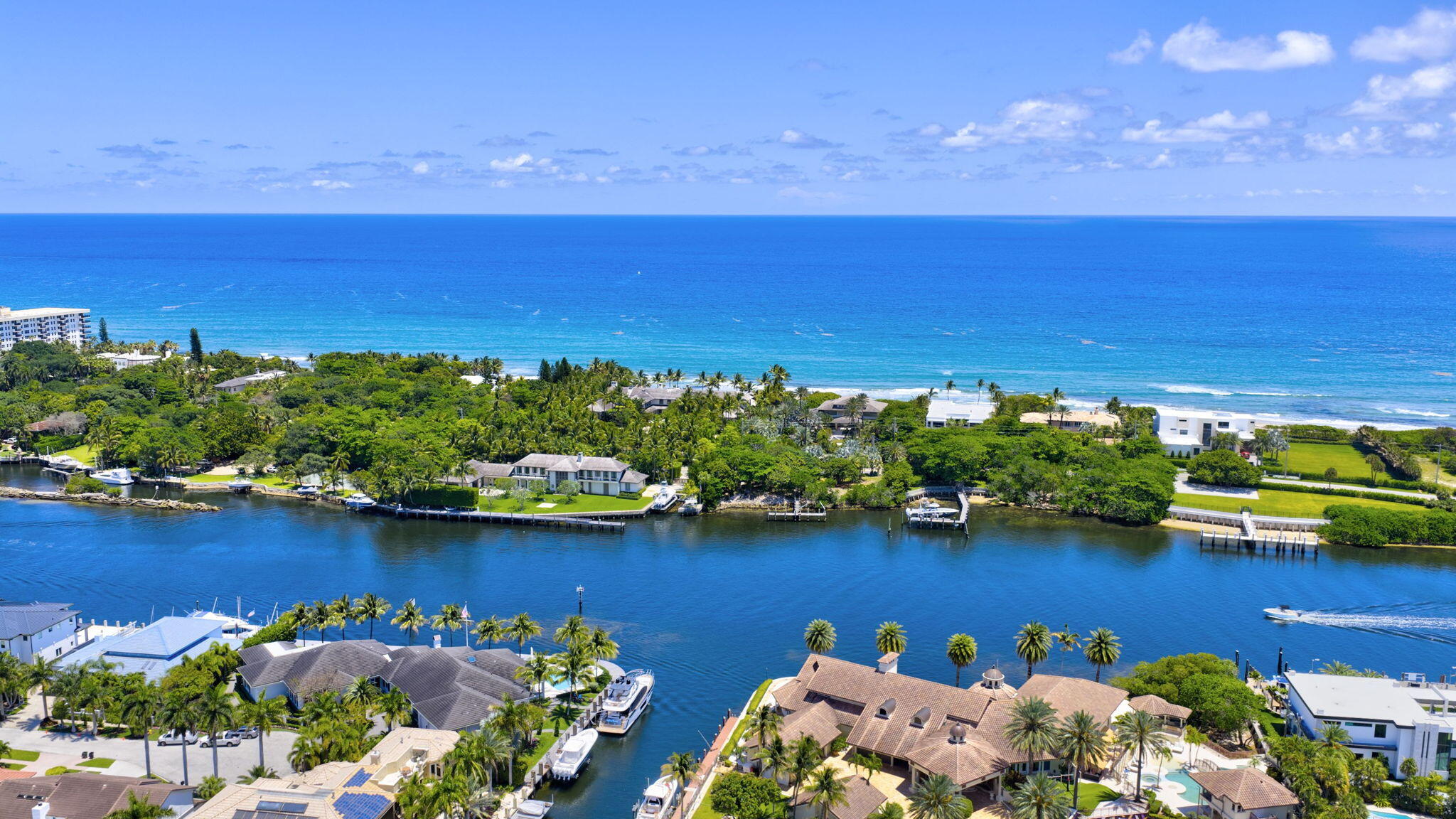 2920 Northeast 47th Street Lighthouse Point, FL 33064 - Photo 72 of 76 84-web-or-mls-DJI_20260429012101_0554_D_