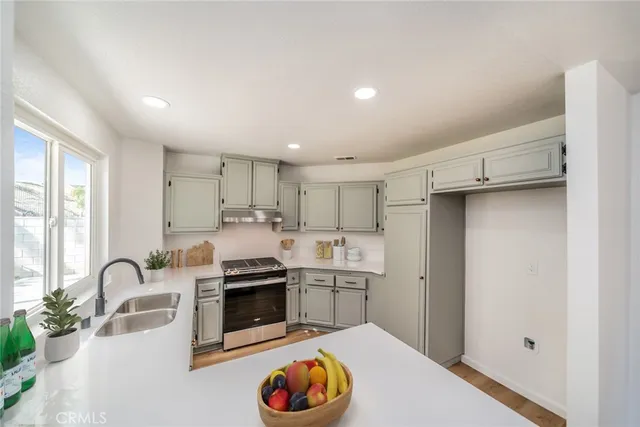 $599,000 | 14721 Weeping Willow Lane, Fontana, CA 92337