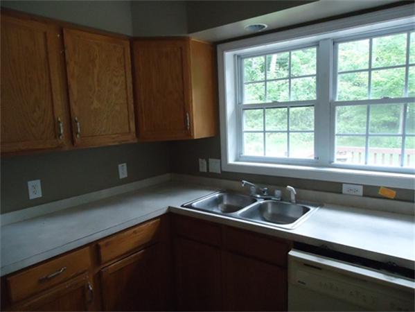 16 Jamieson Road Sturbridge, MA 01566 - Photo 3 of 7