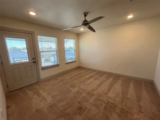 $2,100 | 2105 Tiger Trail, Unit 502, Round Rock, TX 78664