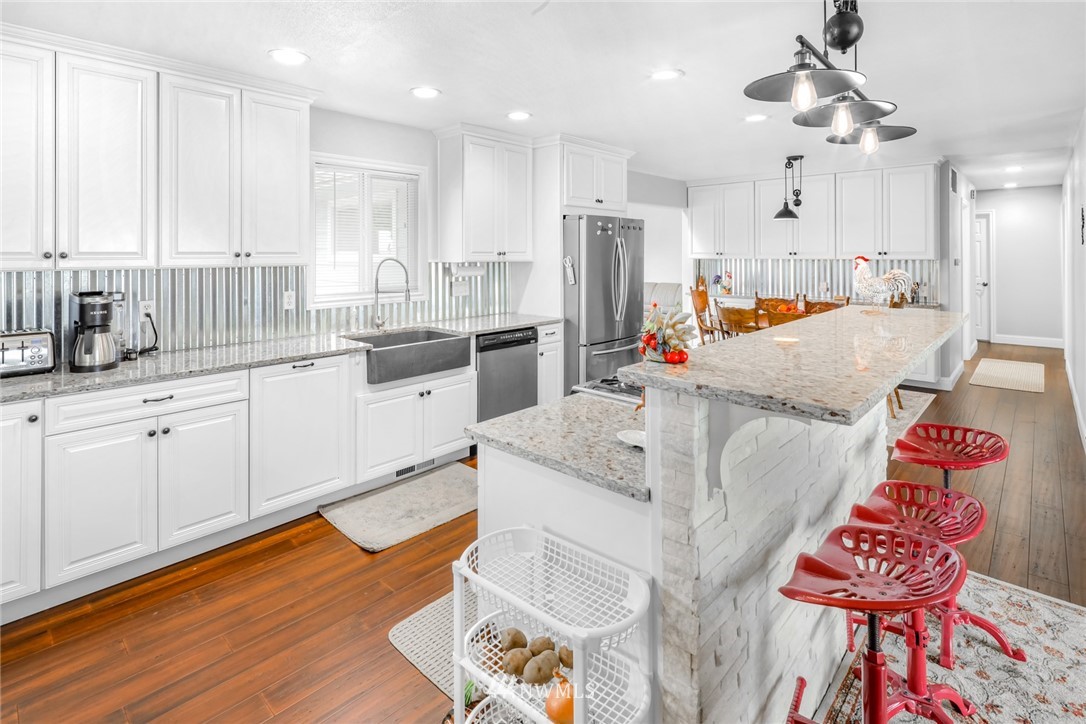 14472 Field Road Bow, WA 98232 - Photo 11 of 39 Gallery Image 11