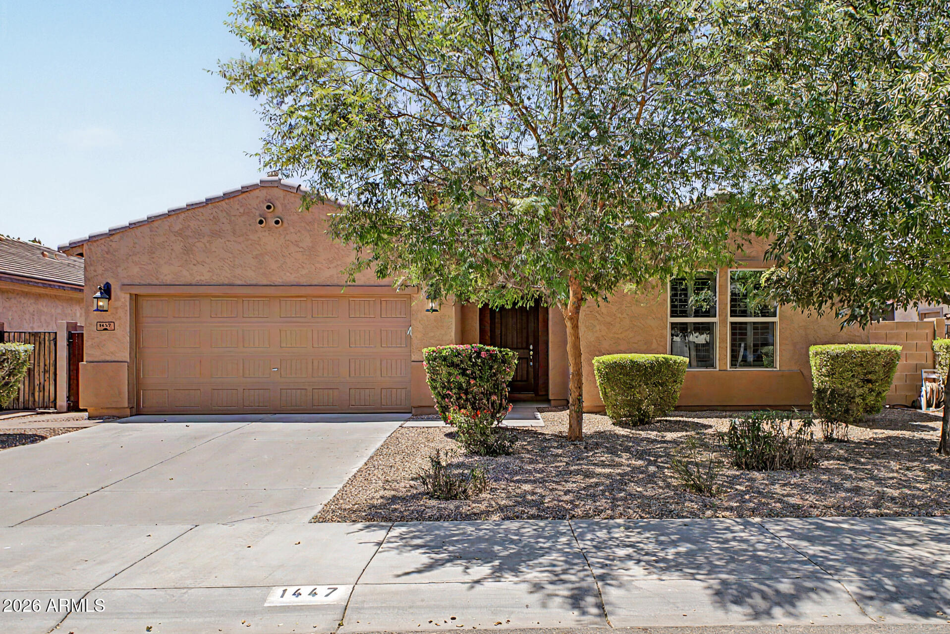 1447 East Warbler Road Gilbert, AZ 85297 - Photo 2 of 41 02-Warbler