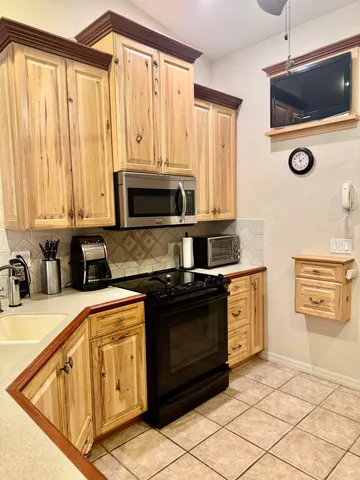 $459,000 | 2501 Southeast 6th Avenue, Okeechobee, FL 34974