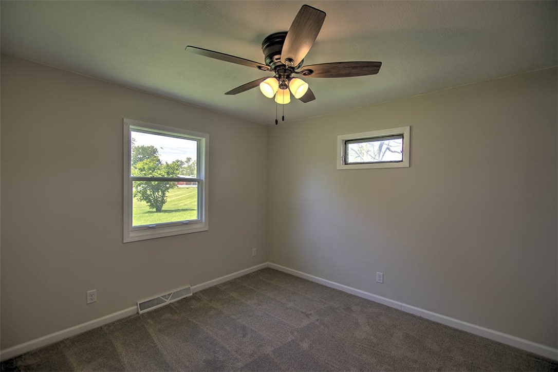 3185 South Wheatland Road Decatur, IL 62521 - Photo 20 of 32 Gallery Image 20