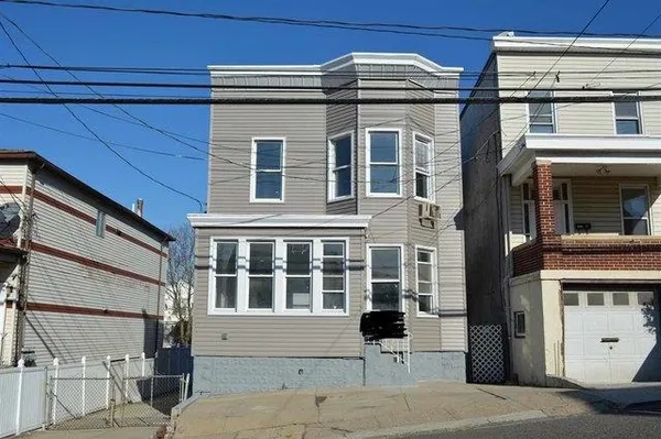 $2,000 | 1218 79th Street, Unit 2, North Bergen, NJ 07047