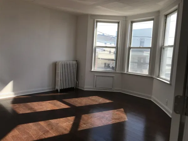 $2,000 | 1218 79th Street, Unit 2, North Bergen, NJ 07047