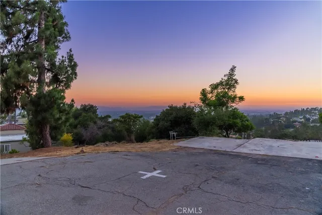 a view of outdoor space and city view