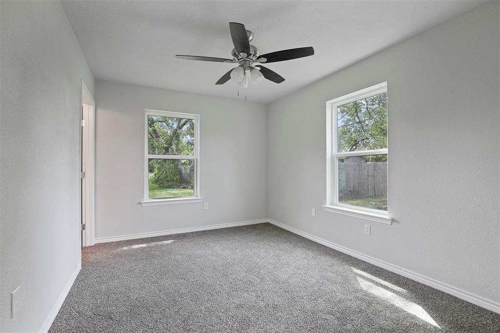 317 Jones Street Bonham, TX 75418 - Photo 8 of 15