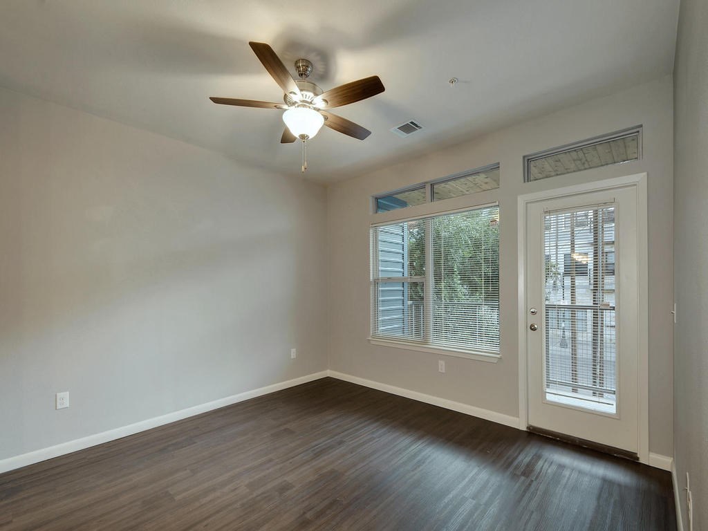 2822 Rio Grande Street, Unit 201 Austin, TX 78705 - Photo 6 of 26