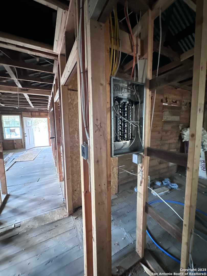 710 5th Street Natalia, TX 78059 - Photo 8 of 14 a view of walk in closet
