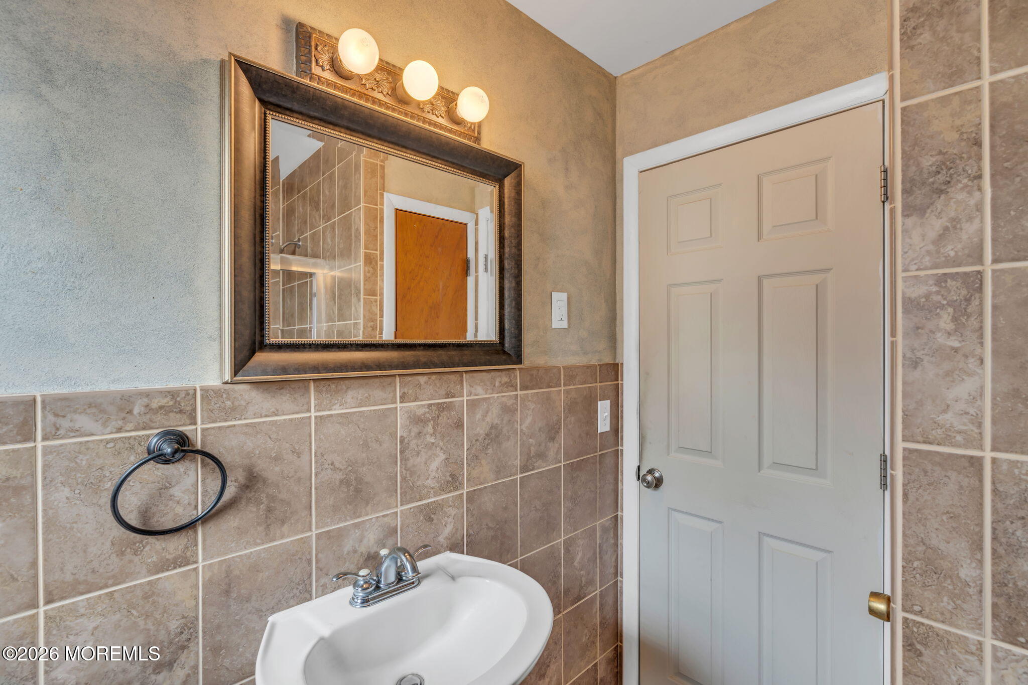 913 River Avenue Point Pleasant, NJ 08742 - Photo 17 of 27 bathroom 1
