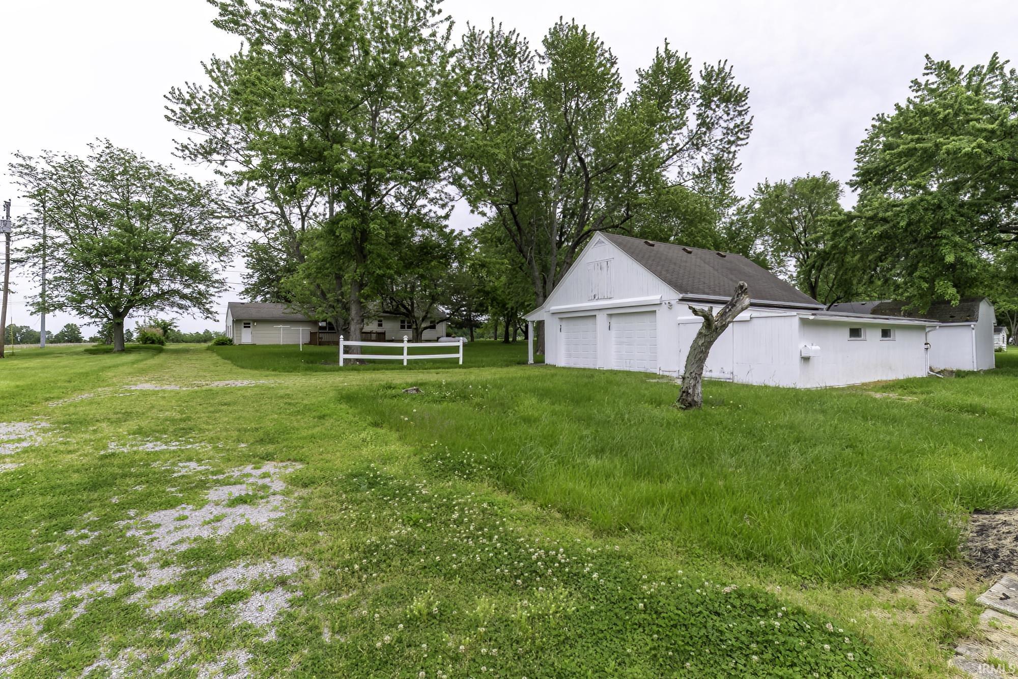10630 Marion Center Road Fort Wayne, IN 46816 - Photo 9 of 24