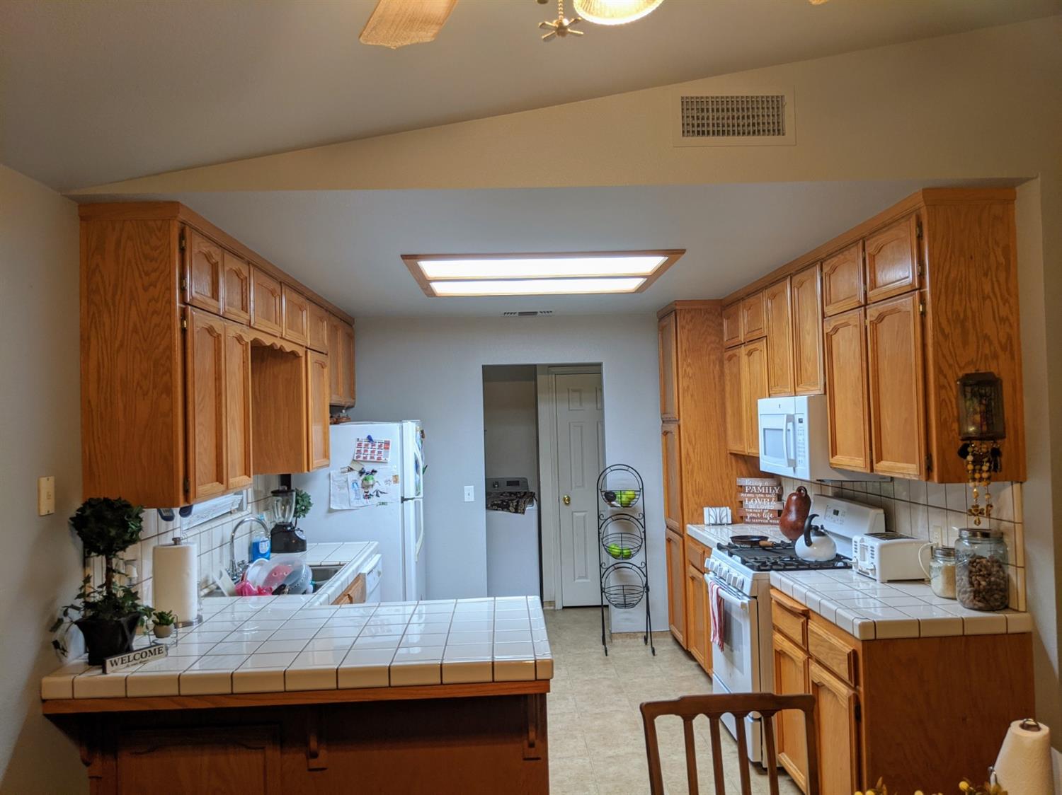 20315 Oakhill Road Madera, CA 93638 - Photo 5 of 20 Gallery Image 5