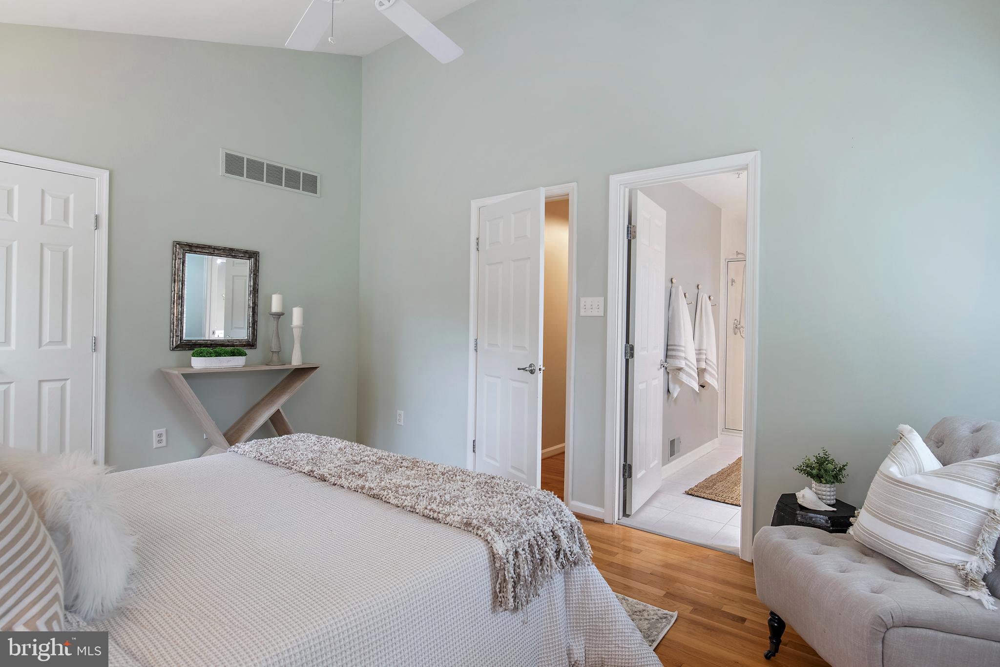 129 Gibson Road Annapolis, MD 21401 - Photo 24 of 50 a bedroom with a bed and a couch