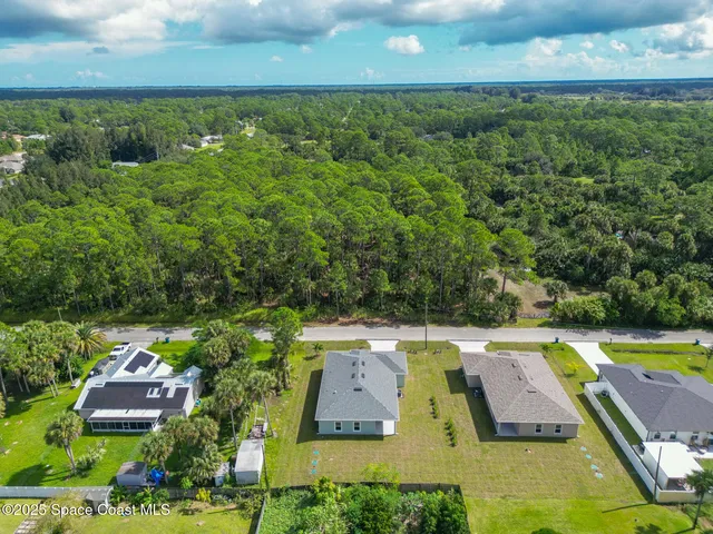 $339,000 | 826 Hartsdale Avenue Southwest, Palm Bay, FL 32908