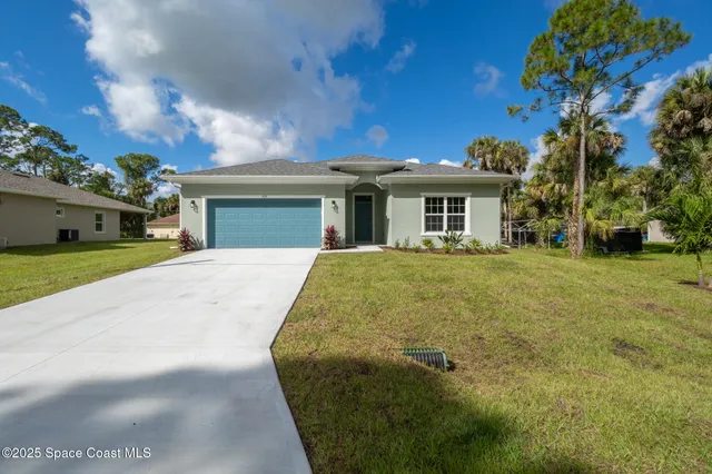 $339,000 | 826 Hartsdale Avenue Southwest, Palm Bay, FL 32908