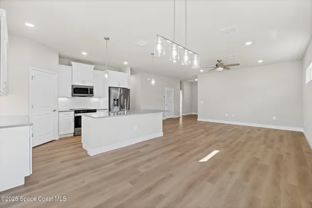 $339,000 | 826 Hartsdale Avenue Southwest, Palm Bay, FL 32908