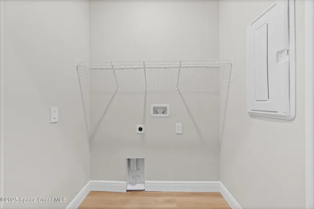 $339,000 | 826 Hartsdale Avenue Southwest, Palm Bay, FL 32908