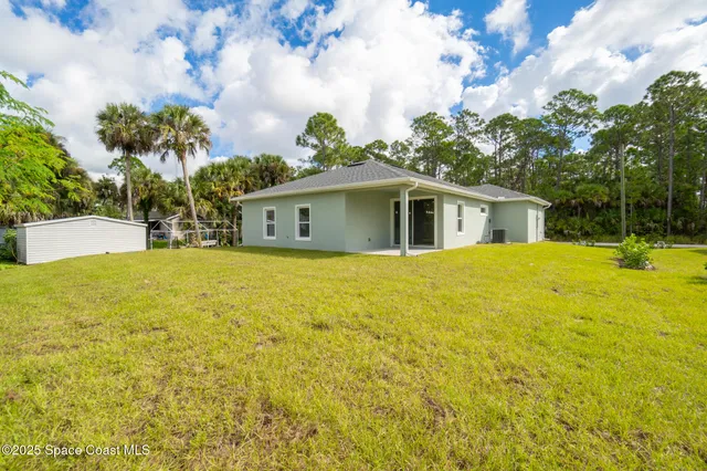 $339,000 | 826 Hartsdale Avenue Southwest, Palm Bay, FL 32908