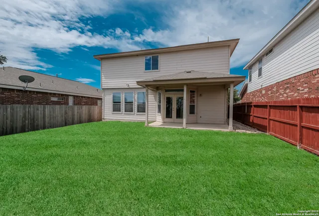 $1,950 | 13526 Riverbank Pass, Helotes, TX 78023