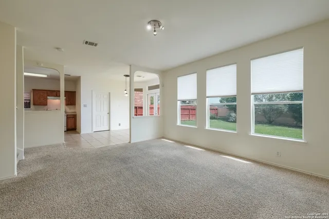 $1,950 | 13526 Riverbank Pass, Helotes, TX 78023