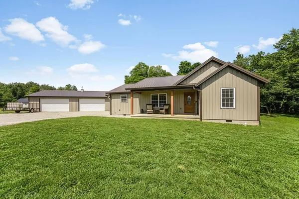 $424,900 | 11301 Meadow Woods Lane, Metamora, IN 47030