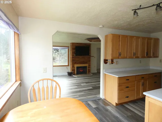 $1,100,000 | 47615 Oregon Coast Highway, Bandon, OR 97411