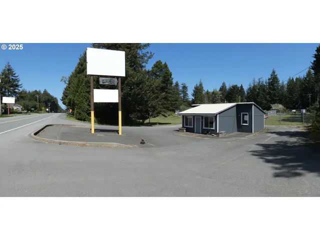 $1,100,000 | 47615 Oregon Coast Highway, Bandon, OR 97411