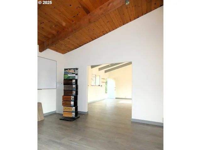 $1,100,000 | 47615 Oregon Coast Highway, Bandon, OR 97411