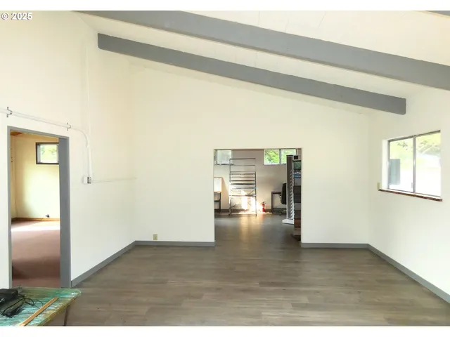 $1,100,000 | 47615 Oregon Coast Highway, Bandon, OR 97411