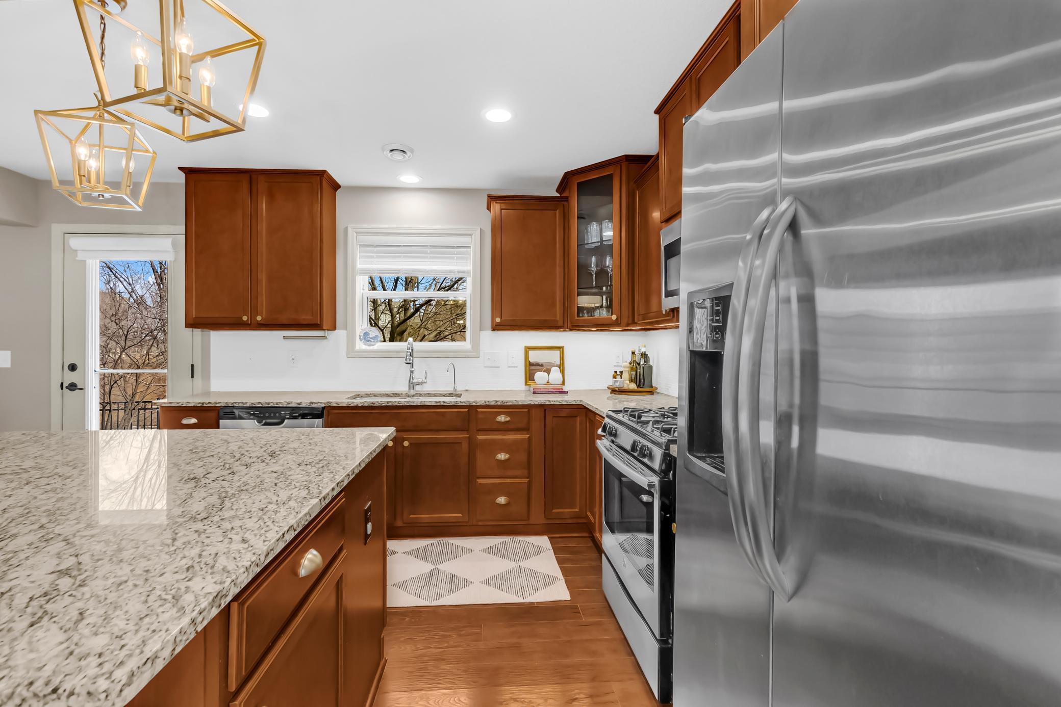3976 Cedar Grove Lane Eagan, MN 55122 - Photo 5 of 27