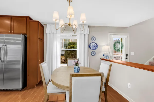 $400,000 | 3976 Cedar Grove Lane, Eagan, MN 55122