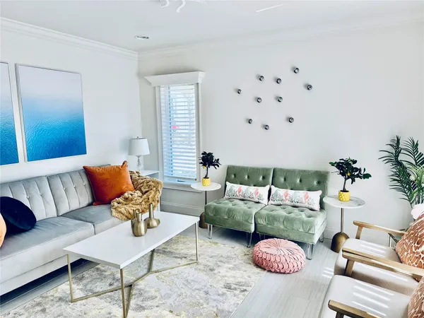 $5,000 | 1010 Northeast 8th Avenue, Unit 31F, Delray Beach, FL 33483