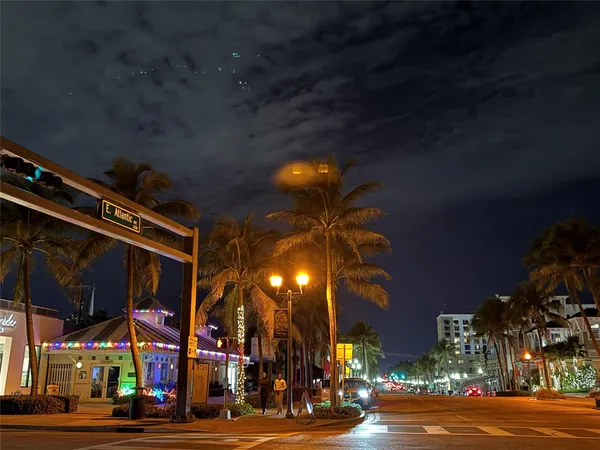 $5,000 | 1010 Northeast 8th Avenue, Unit 31F, Delray Beach, FL 33483