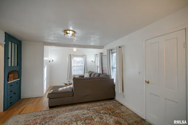 $128,000 | 224 South Henderson Street, Toulon, IL 61483