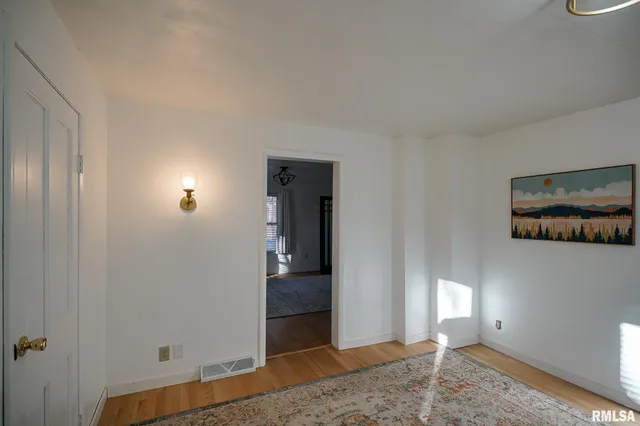 $128,000 | 224 South Henderson Street, Toulon, IL 61483