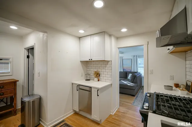 $128,000 | 224 South Henderson Street, Toulon, IL 61483