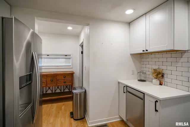 $128,000 | 224 South Henderson Street, Toulon, IL 61483