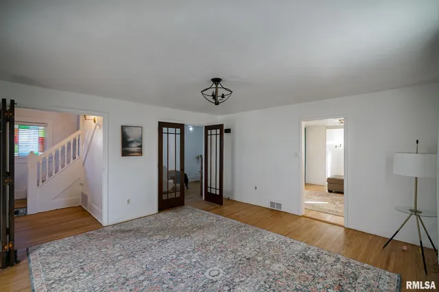 $128,000 | 224 South Henderson Street, Toulon, IL 61483