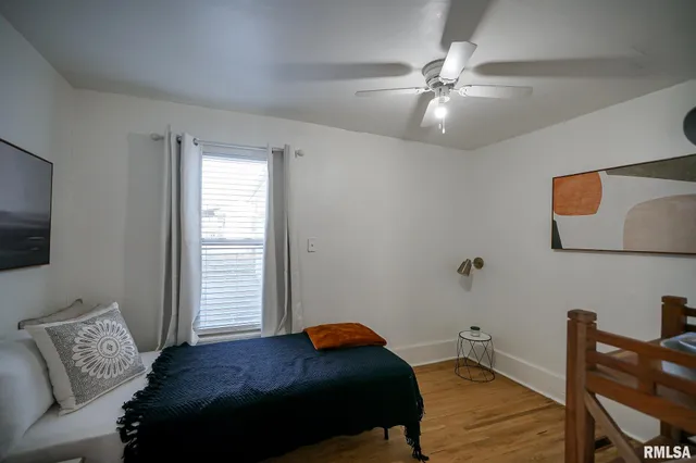 $128,000 | 224 South Henderson Street, Toulon, IL 61483