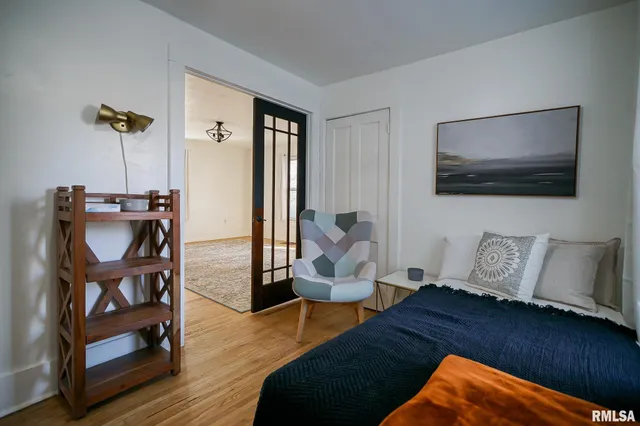 $128,000 | 224 South Henderson Street, Toulon, IL 61483