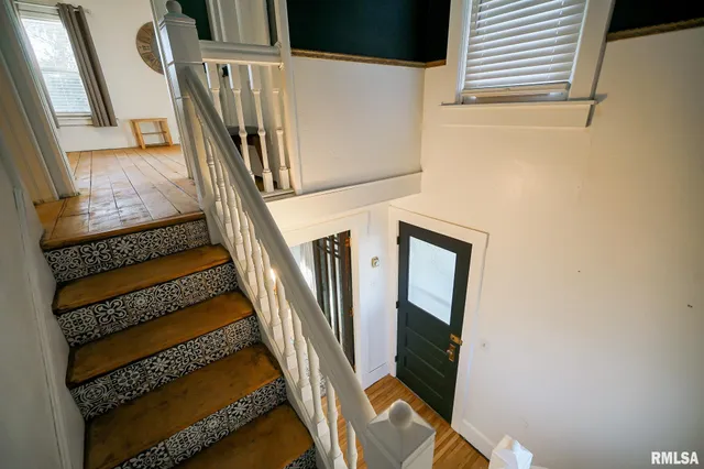 $128,000 | 224 South Henderson Street, Toulon, IL 61483